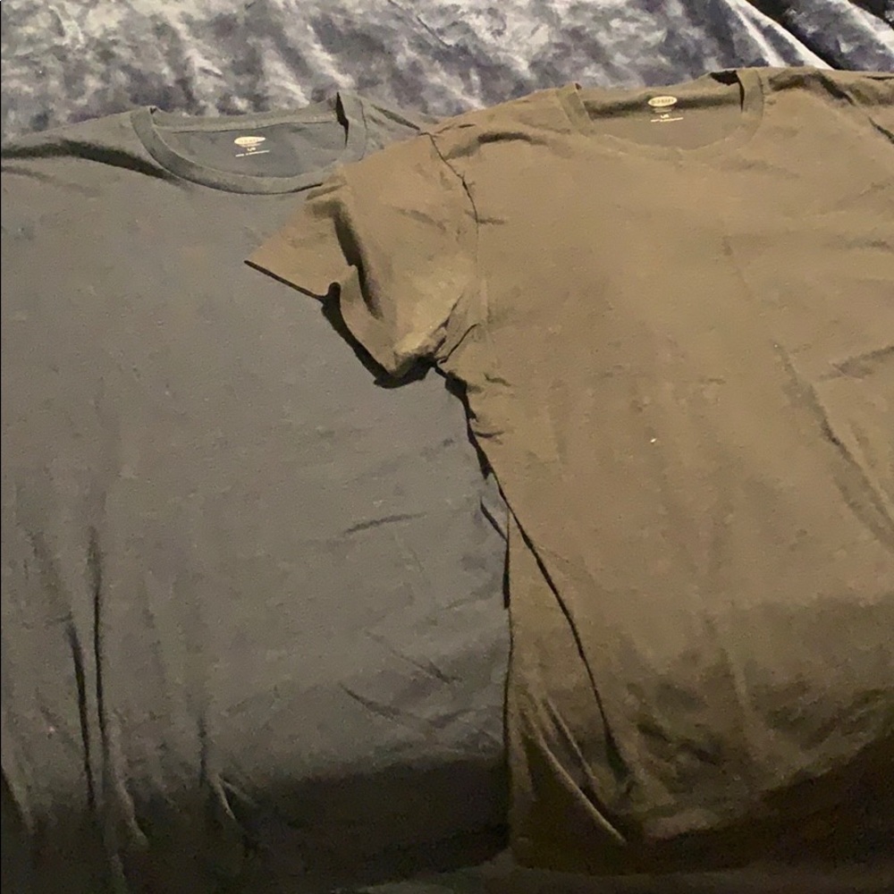 2 Large Old Navy T-Shirts